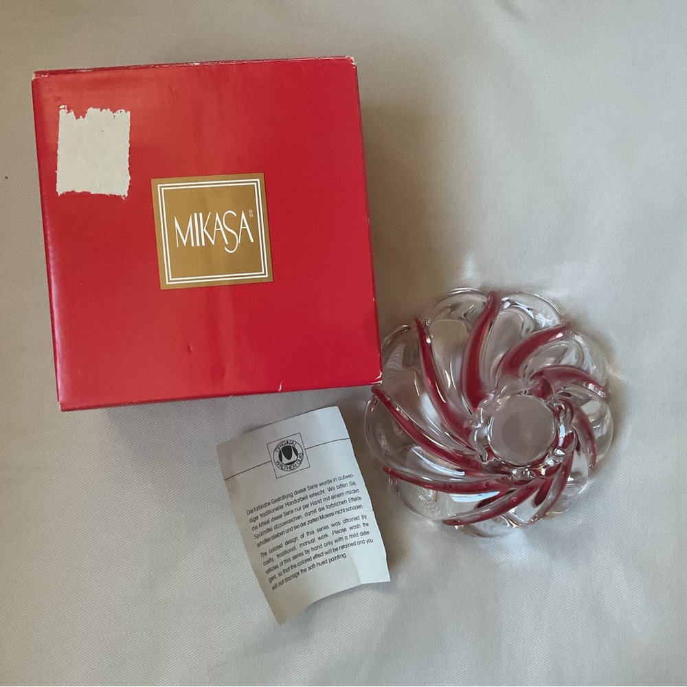 Vintage Mikasa Germany Peppermint Red Swirl Glass Bowl Candy Cane Scalloped Dish - Picture 6 of 6
